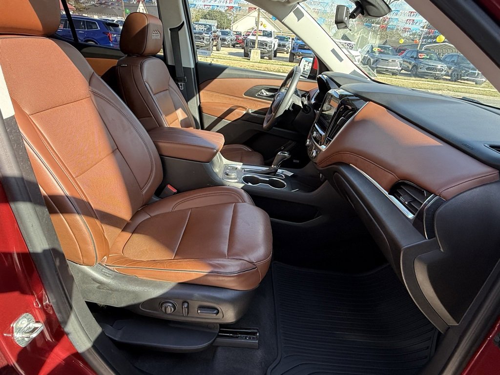 Certified 2018 Chevrolet Traverse High Country image 40