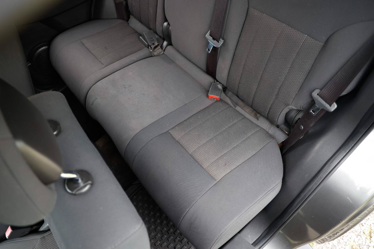 Used 2012 Jeep Liberty Sport w/ Popular Equipment Group AWD/4WD image 10