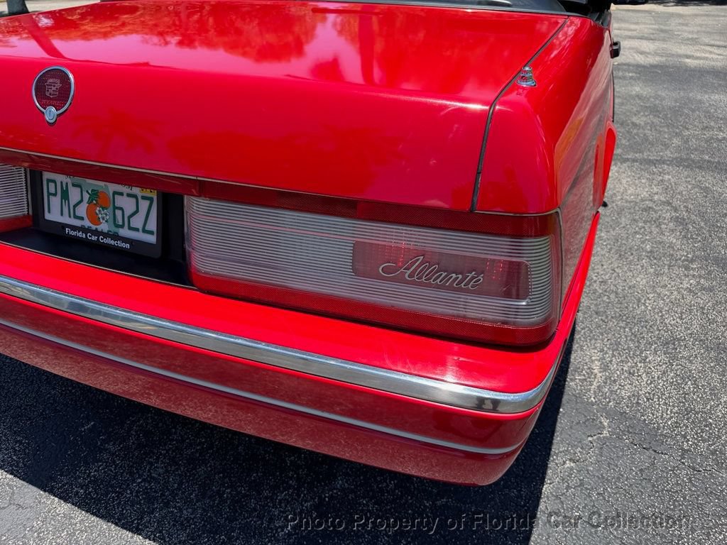 Used 1990 Cadillac Allante FWD image 22