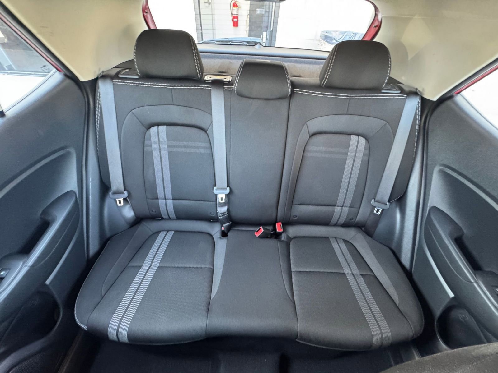 Used 2025 Hyundai Venue SEL image 39