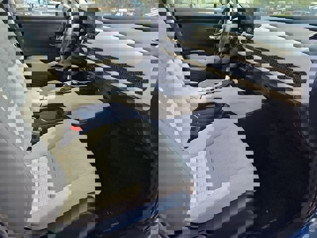 Certified 2025 Honda HR-V LX image 9