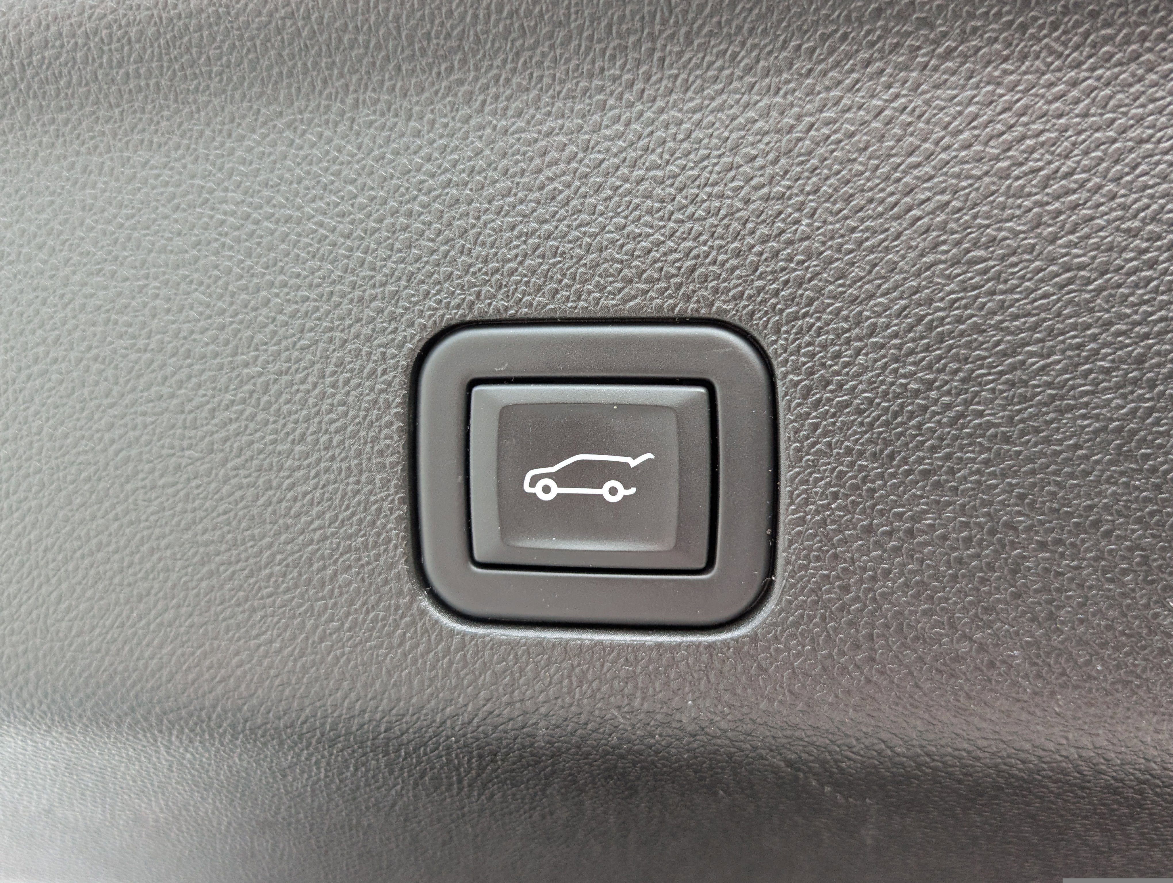 Used 2023 Chevrolet Tahoe RST w/ RST Performance Edition image 14