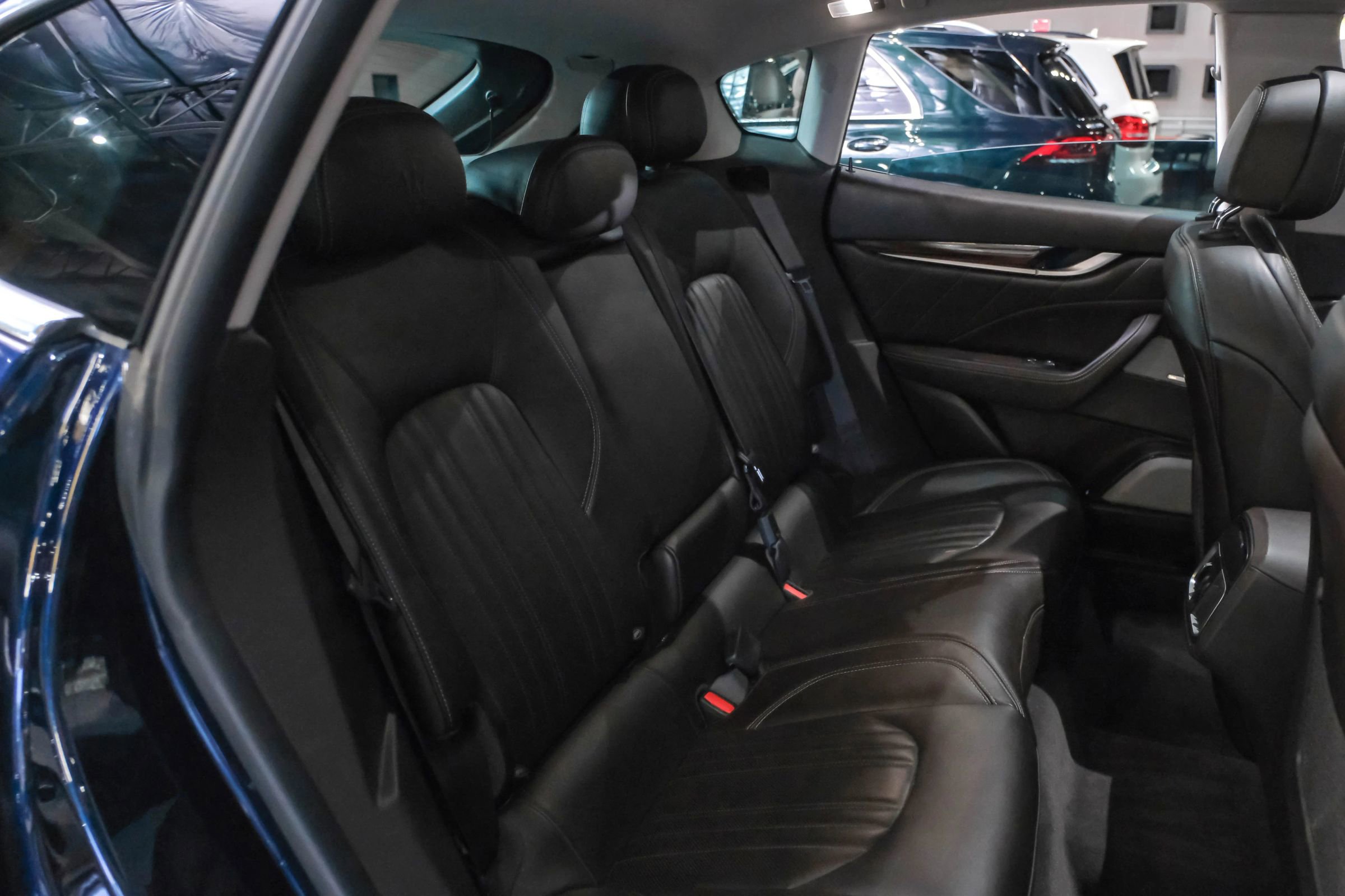 Used 2019 Maserati Levante GranLusso image 31