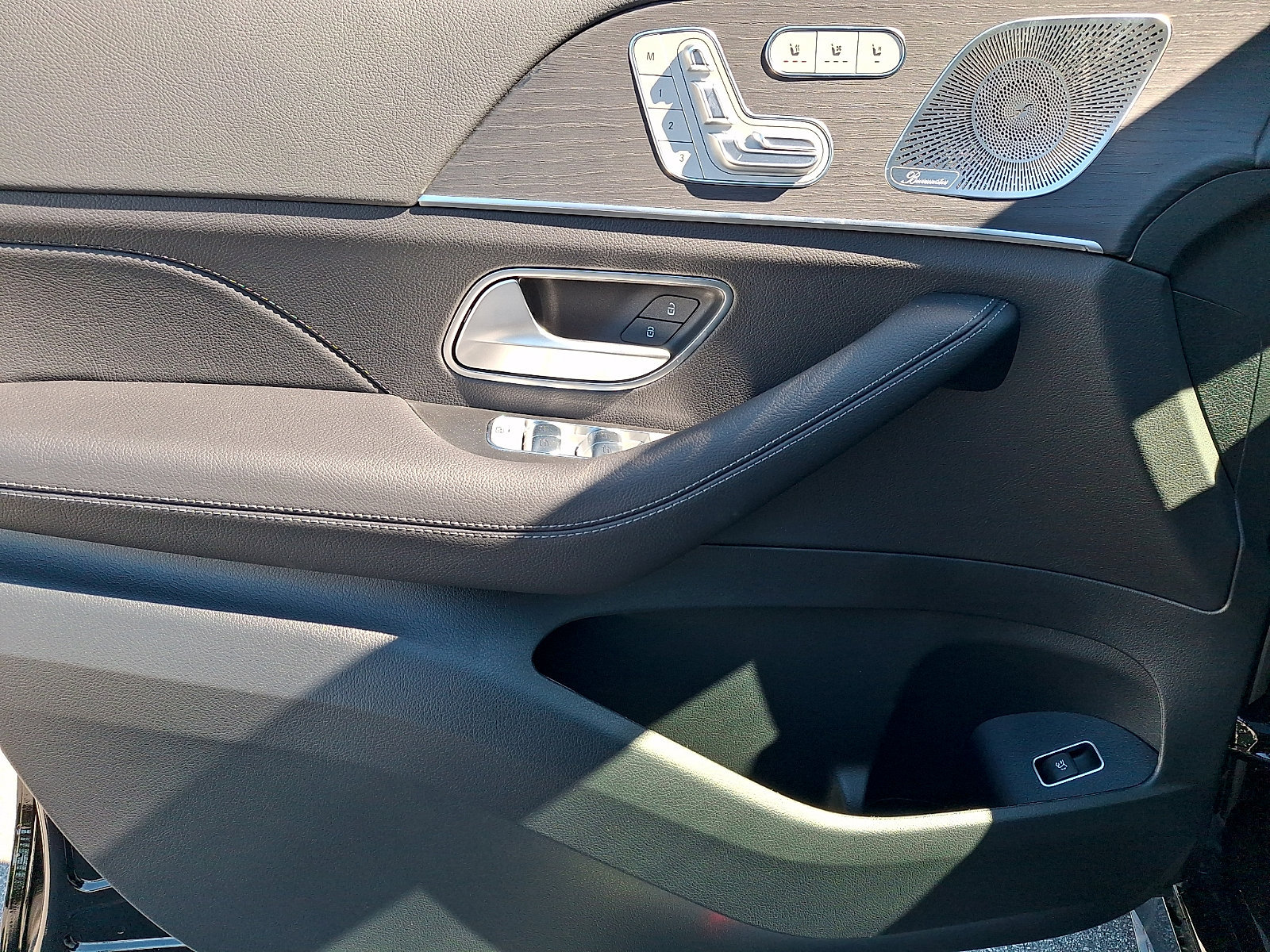 New 2027 Mercedes-Benz GLS 450 4MATIC image 9
