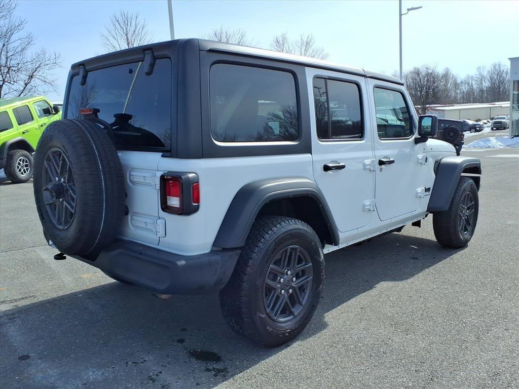 Used 2024 Jeep Wrangler Sport S image 4