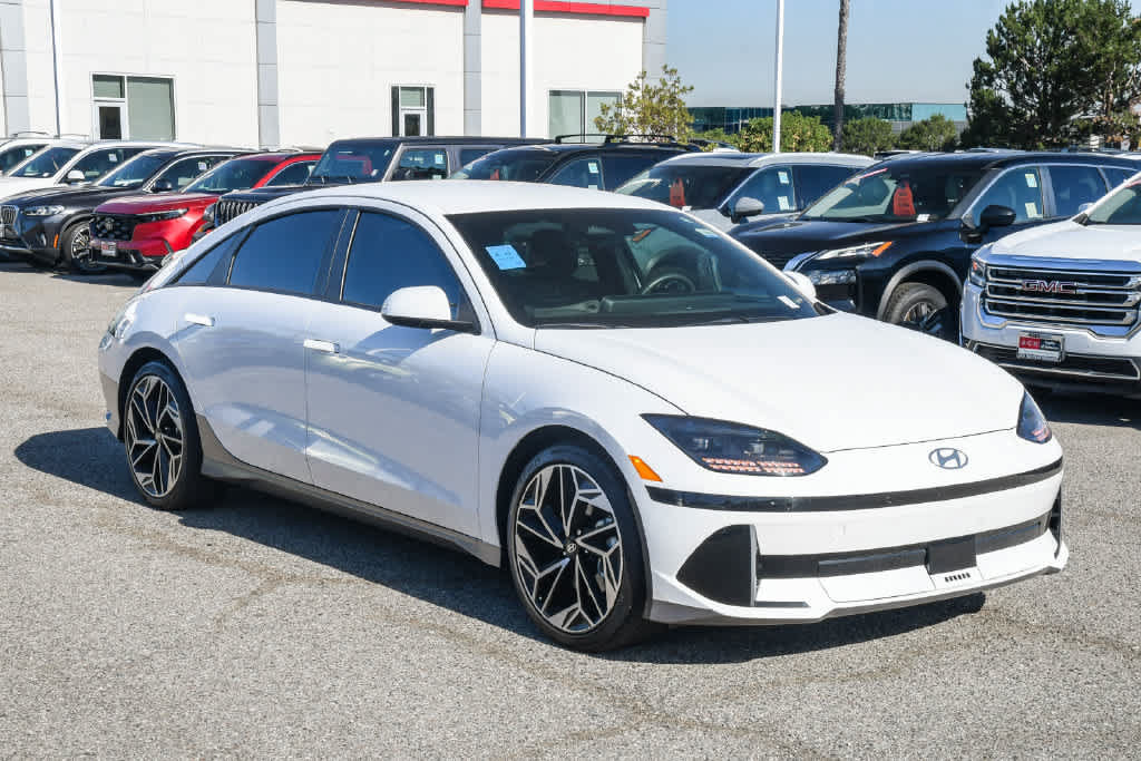 Used 2024 Hyundai Ioniq 6 SEL RWD image 3