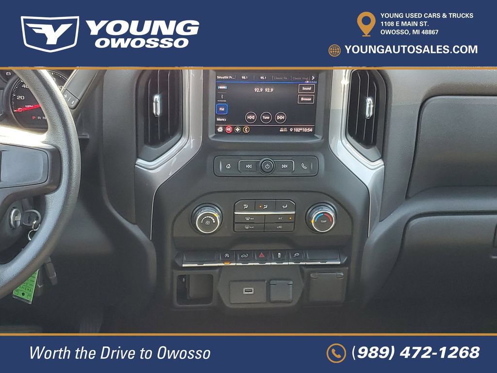 Certified 2020 Chevrolet Silverado 1500 Custom w/ Custom Value Package AWD/4WD image 23