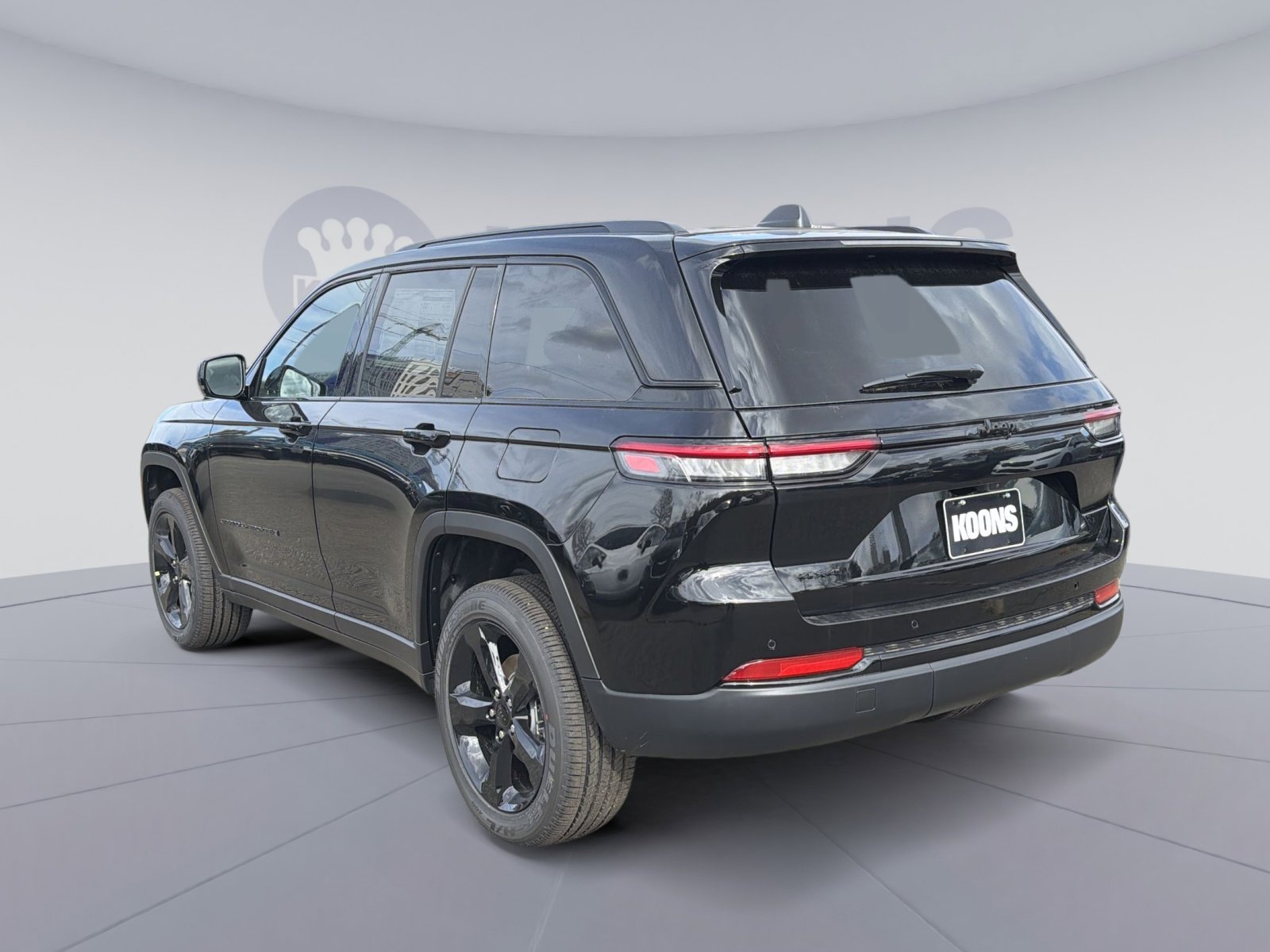 New 2025 Jeep Grand Cherokee Altitude image 4