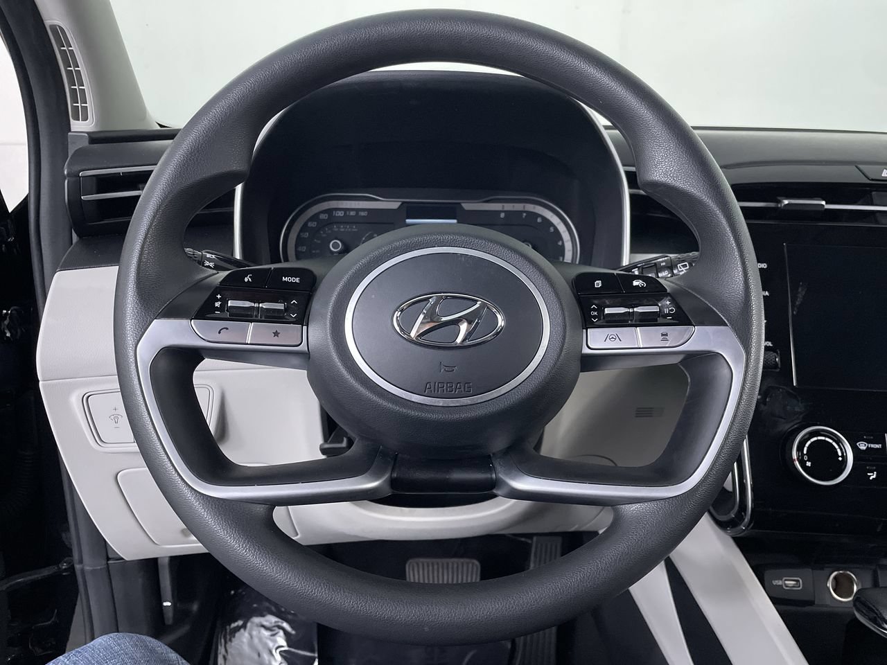Used 2023 Hyundai Tucson SEL AWD/4WD image 14