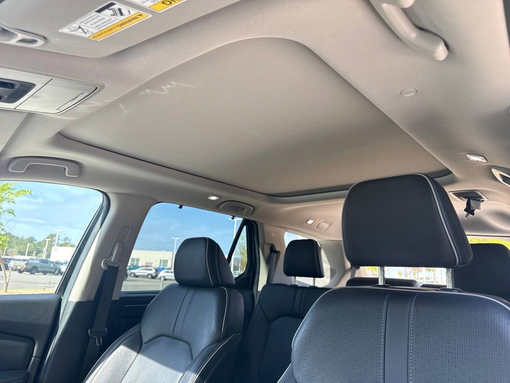 Used 2024 Honda Pilot Elite image 25