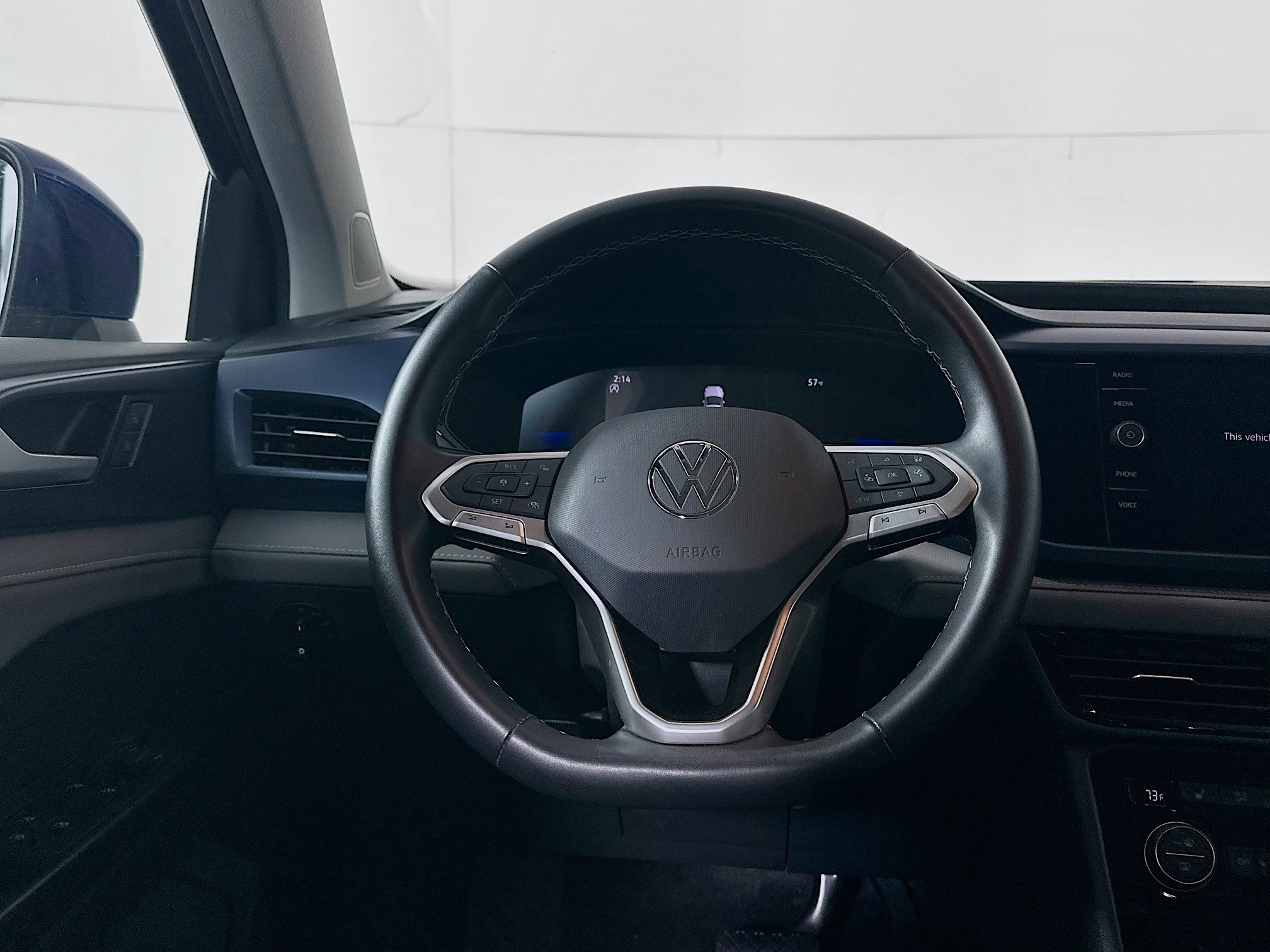 Used 2024 Volkswagen Taos SE image 18