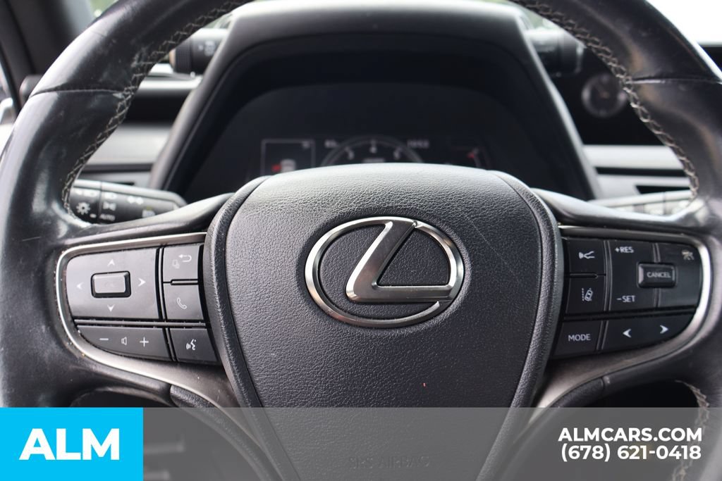 Used 2021 Lexus UX 200 w/ Accessory Package (Z2) FWD image 27