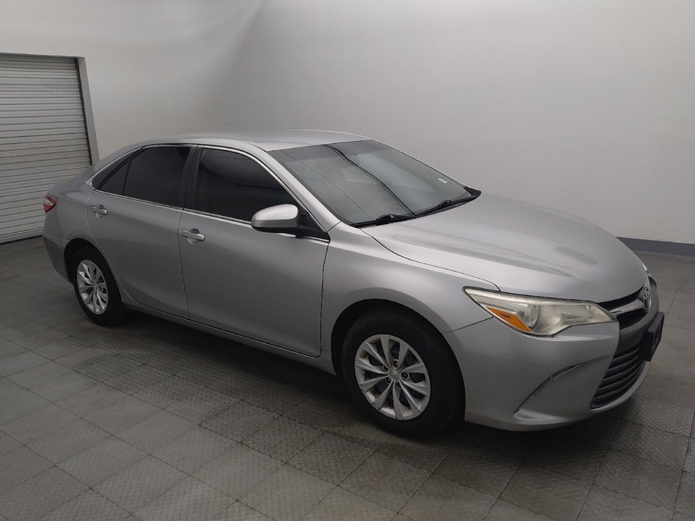 Used 2015 Toyota Camry LE FWD image 11