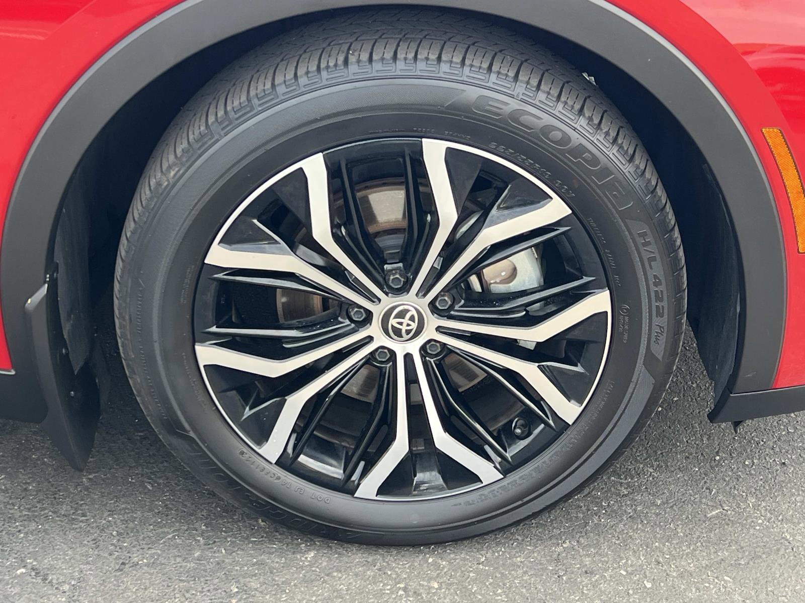 Used 2023 Toyota Crown XLE image 28