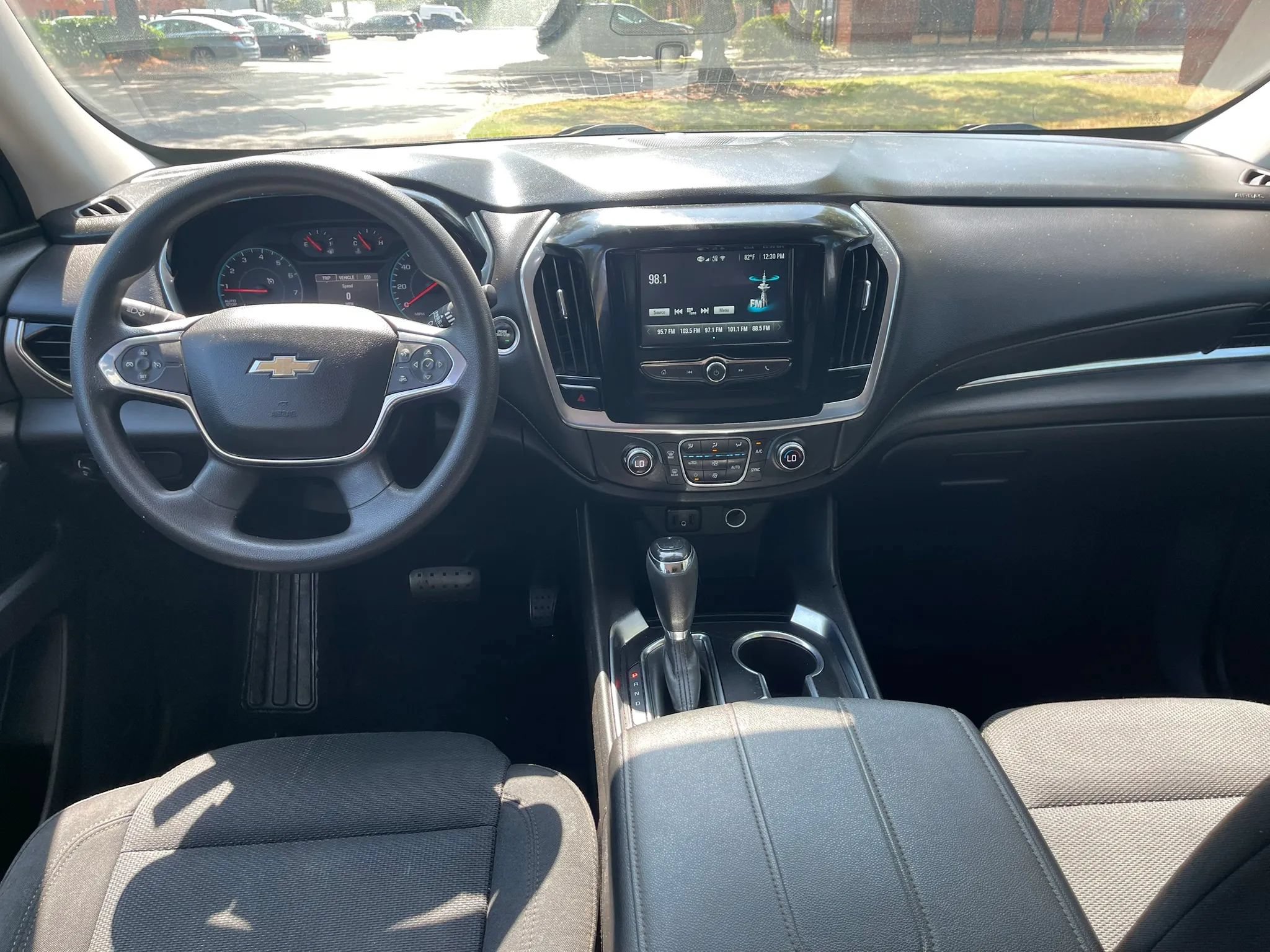 Used 2019 Chevrolet Traverse LS FWD image 16