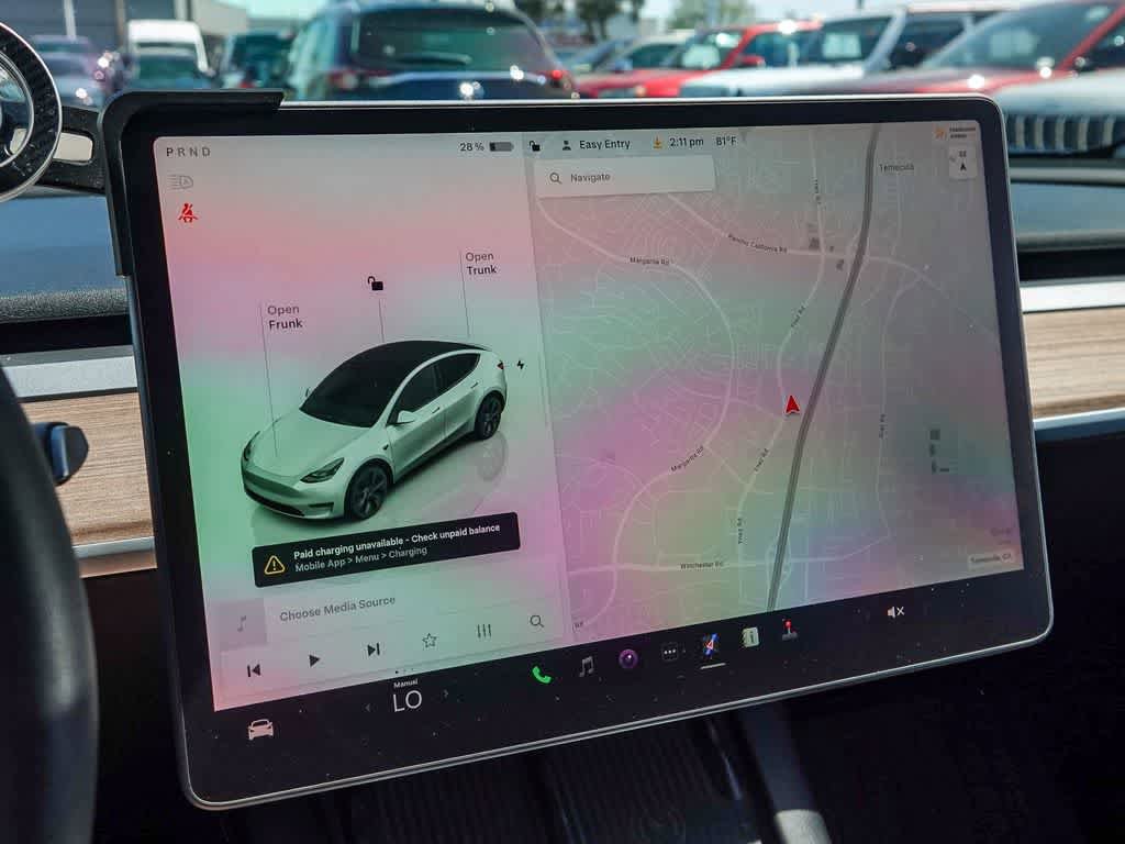 Used 2024 Tesla Model Y Long Range AWD/4WD image 18
