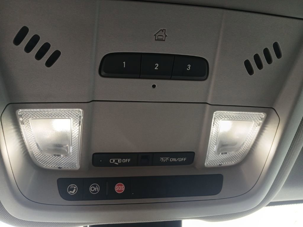 Certified 2024 GMC Terrain SLT image 21