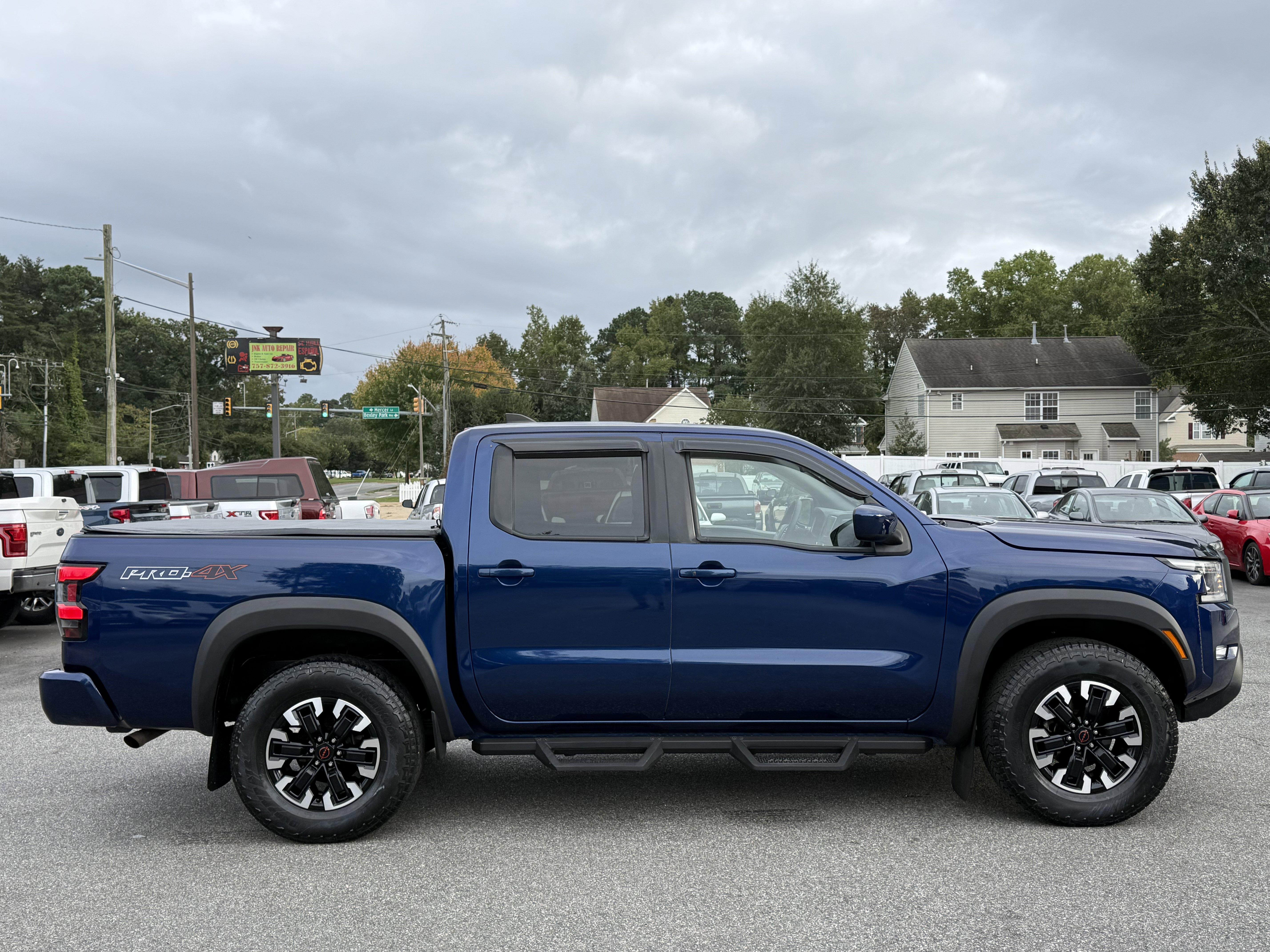 Used 2022 Nissan Frontier PRO-4X w/ Off-Road Protection Package image 7