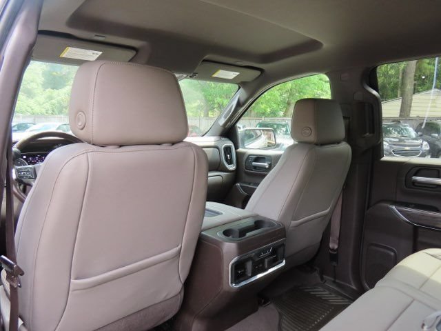 Used 2019 Chevrolet Silverado 1500 LTZ w/ LTZ Plus Package AWD/4WD image 17
