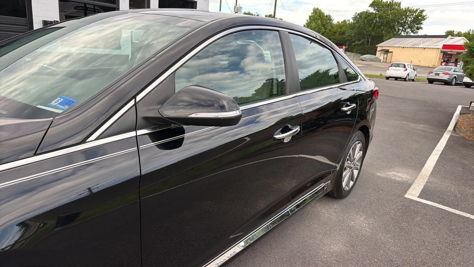 Used 2017 Hyundai Sonata Limited w/ Tech Package 03 FWD image 13