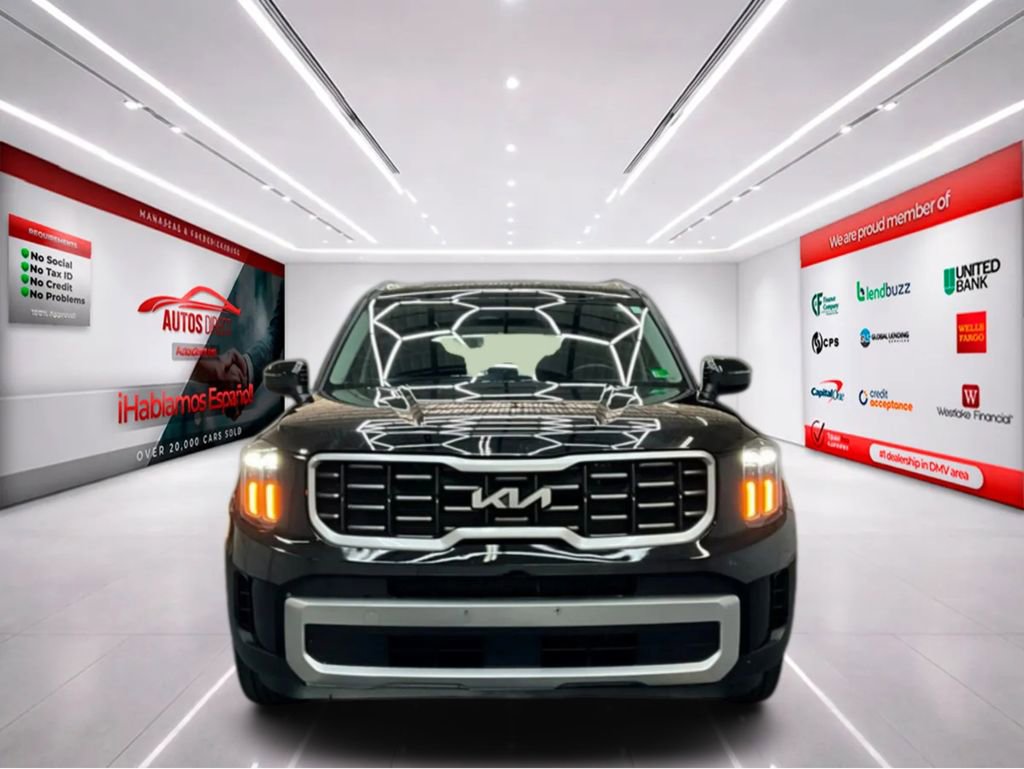 Used 2024 Kia Telluride EX image 3