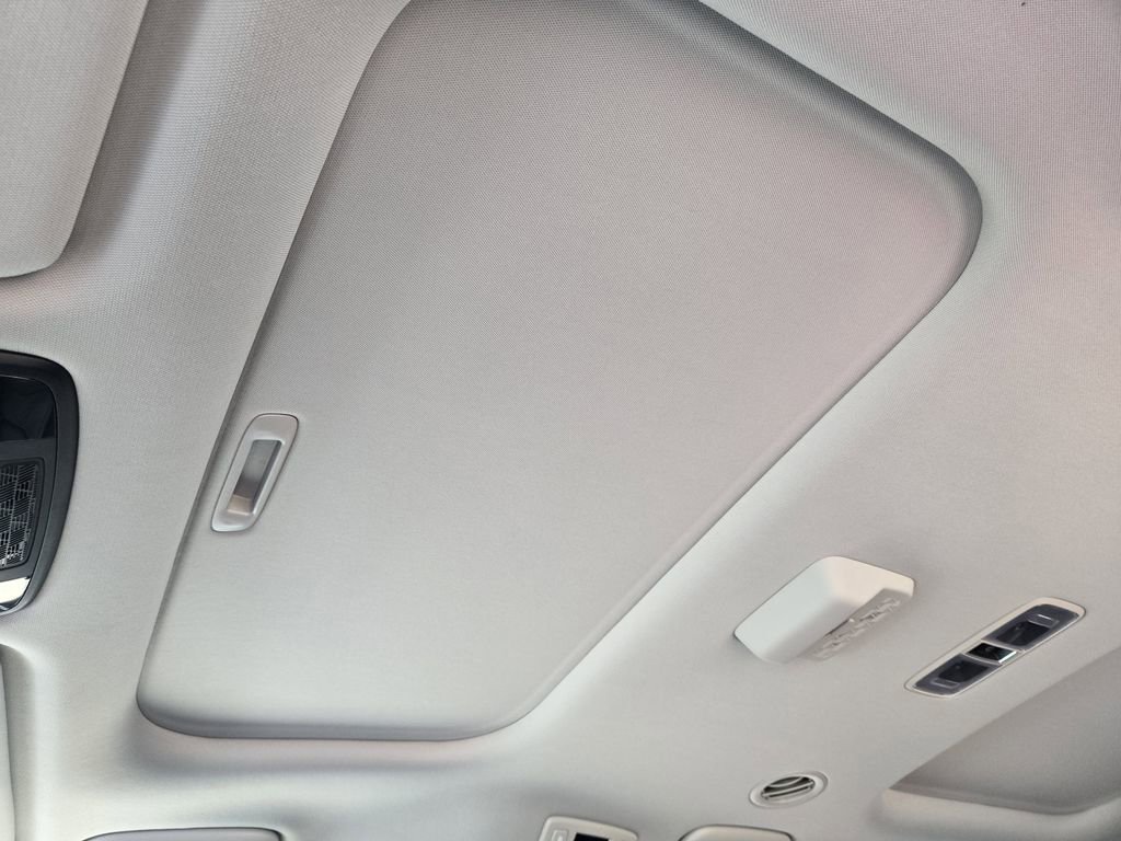 New 2026 Kia Carnival SX FWD image 18