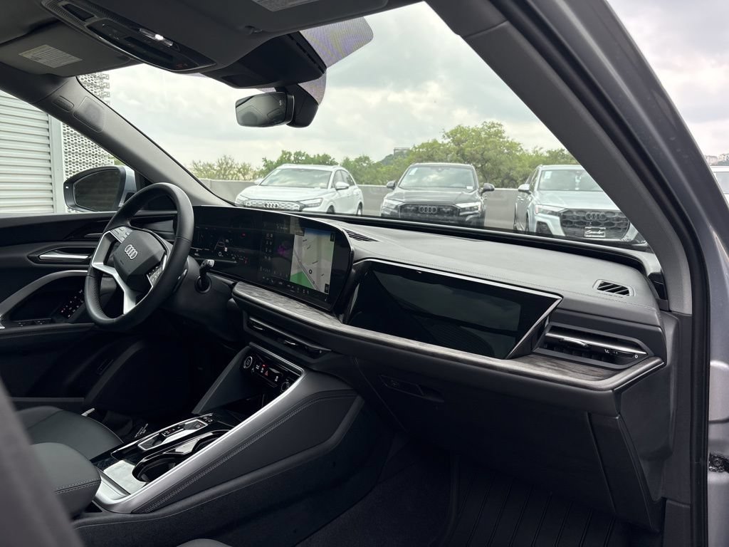 Certified 2025 Audi Q5 Premium Plus w/ Premium Plus AWD/4WD image 13