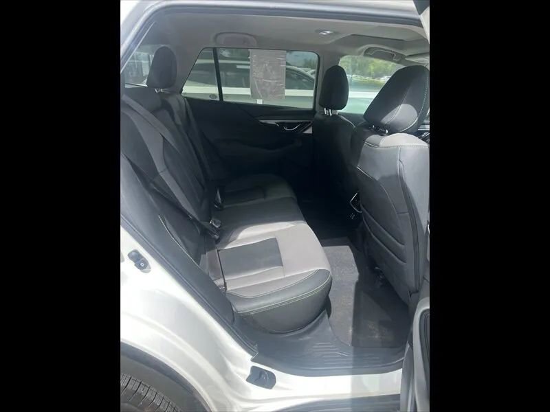 Used 2024 Subaru Outback Onyx Edition AWD/4WD image 19