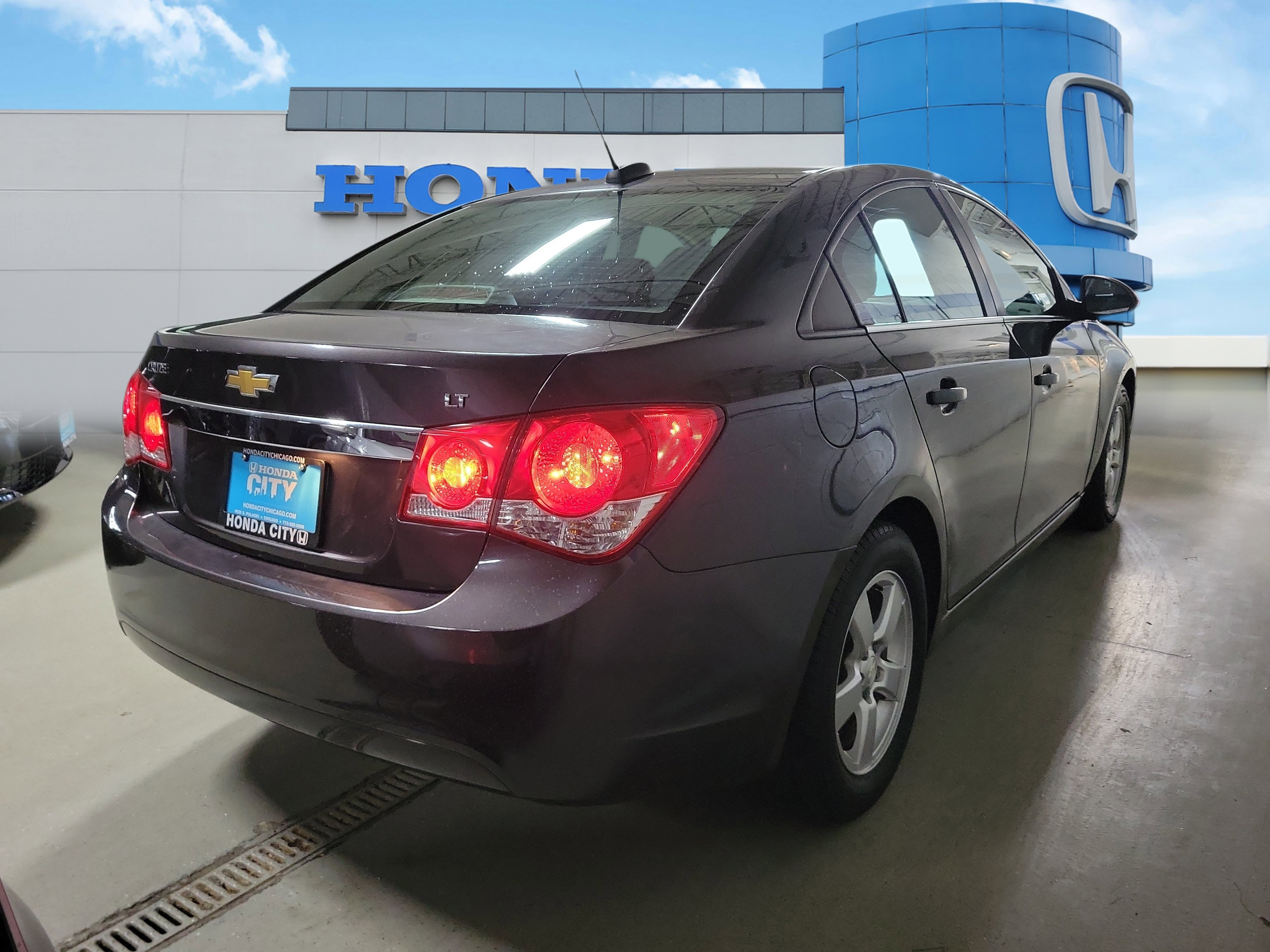 Used 2016 Chevrolet Cruze LT image 5