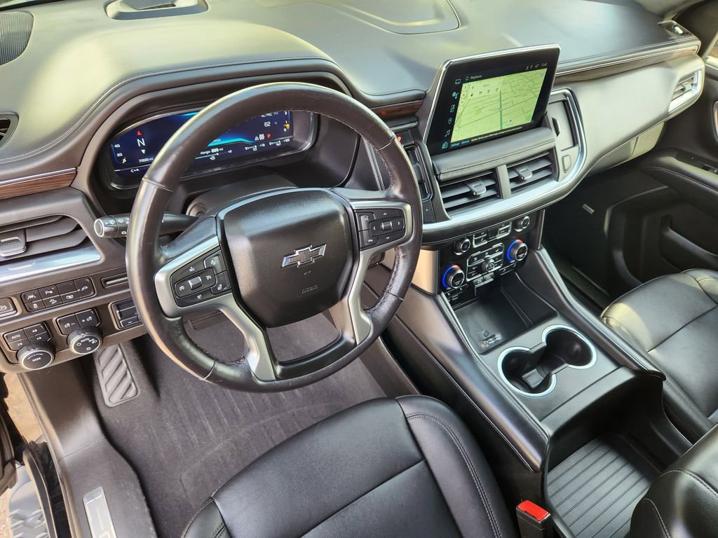 Used 2022 Chevrolet Suburban Z71 w/ Luxury Package image 9