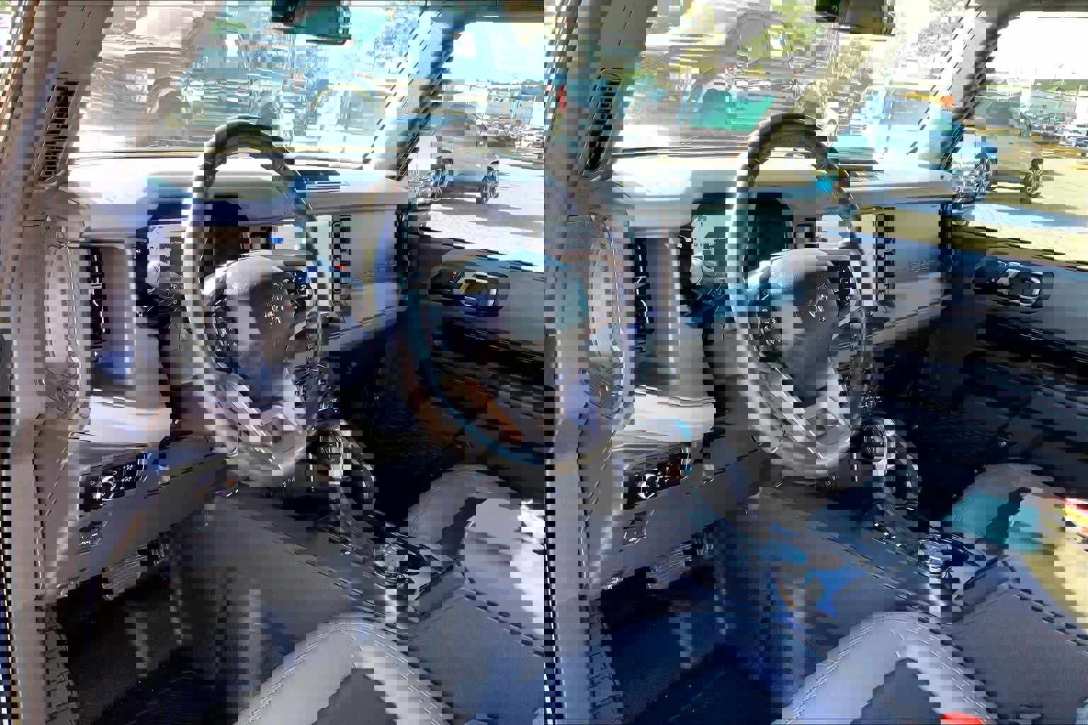 Used 2024 Ford Bronco Big Bend image 18