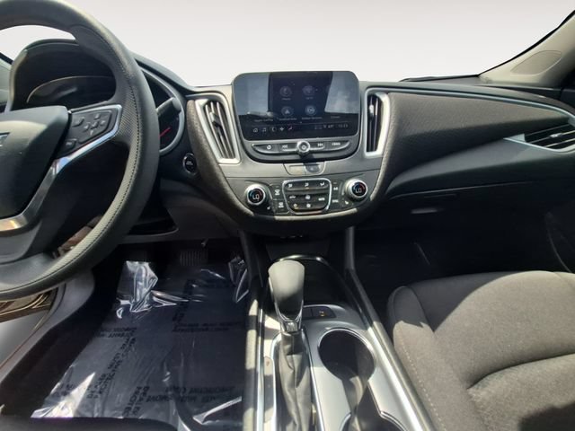 Used 2024 Chevrolet Malibu LT FWD image 11