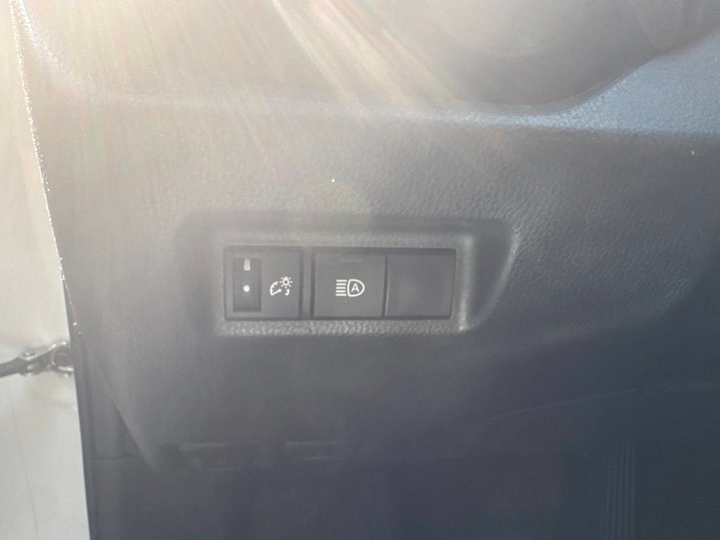 Used 2023 Toyota RAV4 LE FWD image 8