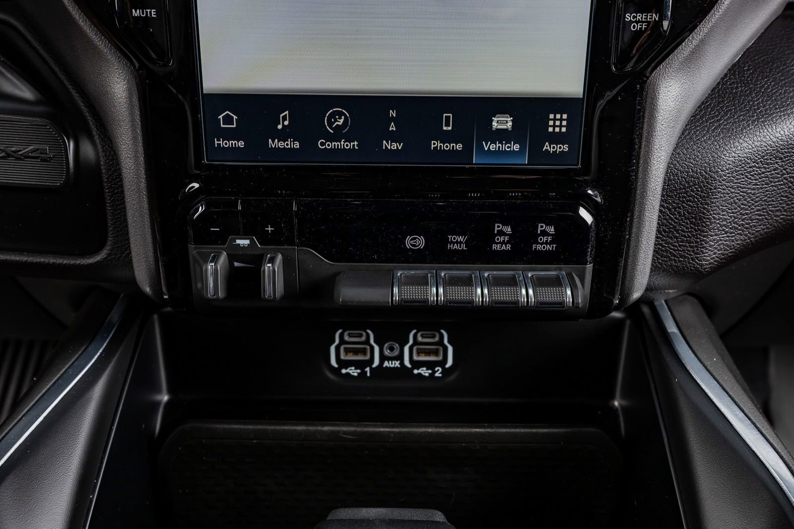 Used 2024 RAM 3500 Laramie w/ Night Edition image 25