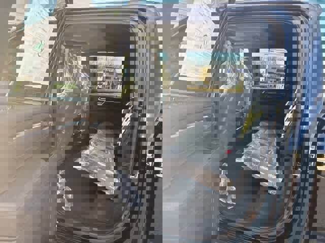 New 2026 GMC Sierra 2500 SLT w/ SLT Convenience Package image 12