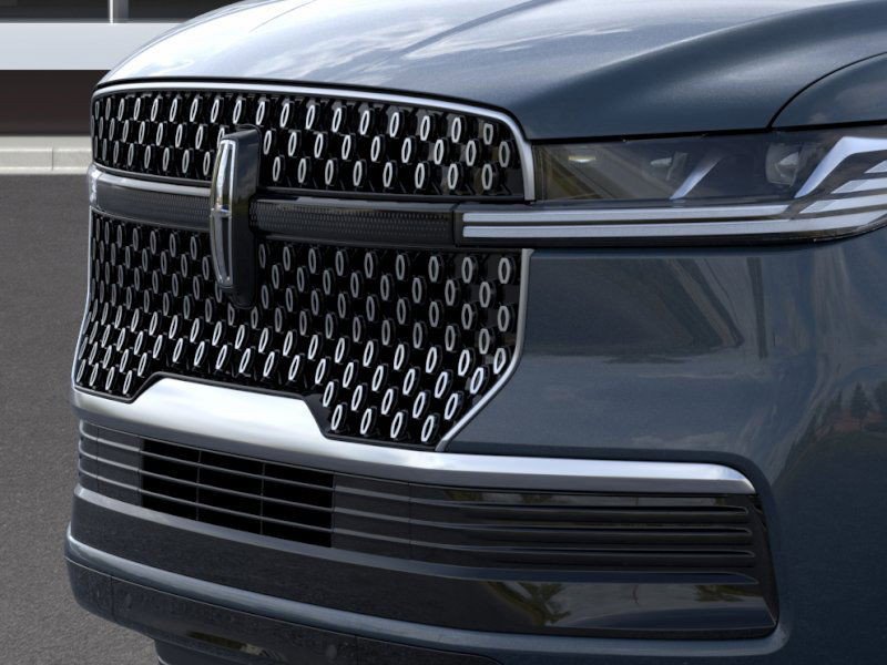 New 2026 Lincoln Navigator Reserve image 17