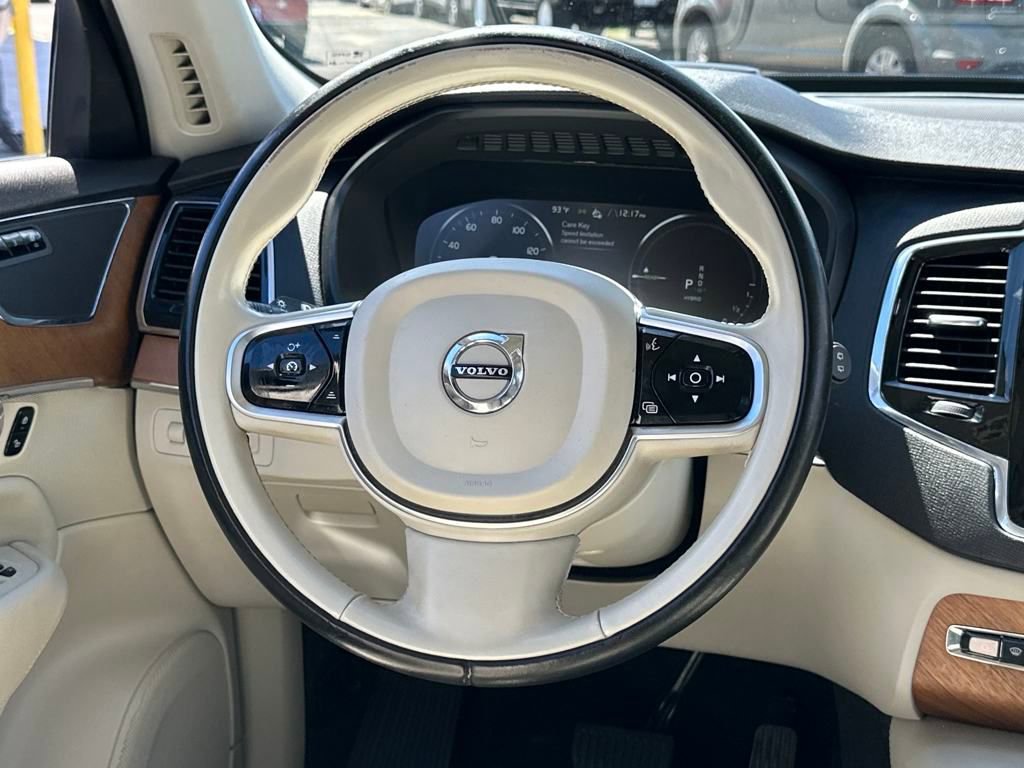 Used 2021 Volvo XC90 T8 Inscription Expression w/ Advanced Package image 17