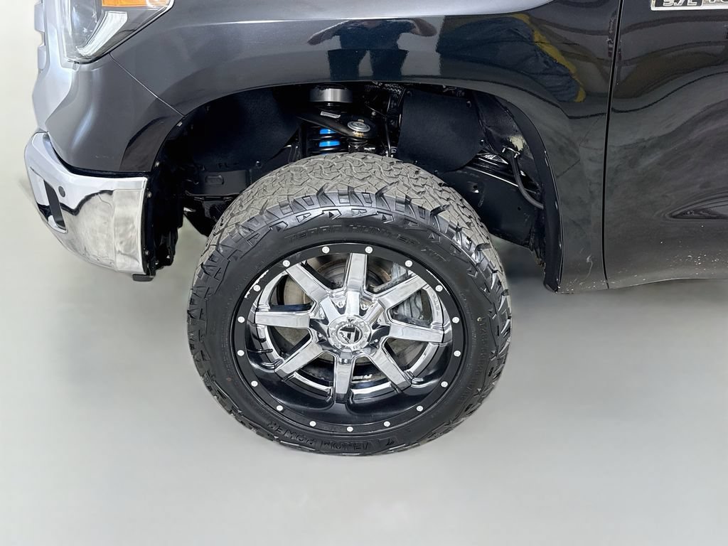 Certified 2019 Toyota Tundra Limited w/ Limited Premium Package AWD/4WD image 35