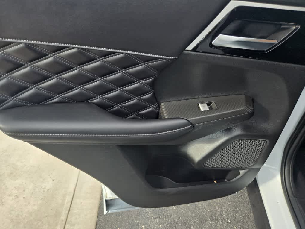 Used 2022 Mitsubishi Outlander SEL AWD/4WD image 44