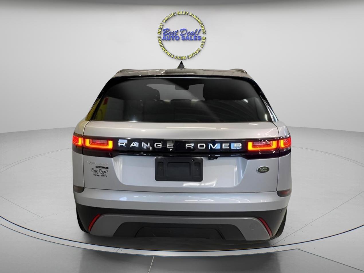 Used 2018 Land Rover Range Rover Velar S image 5