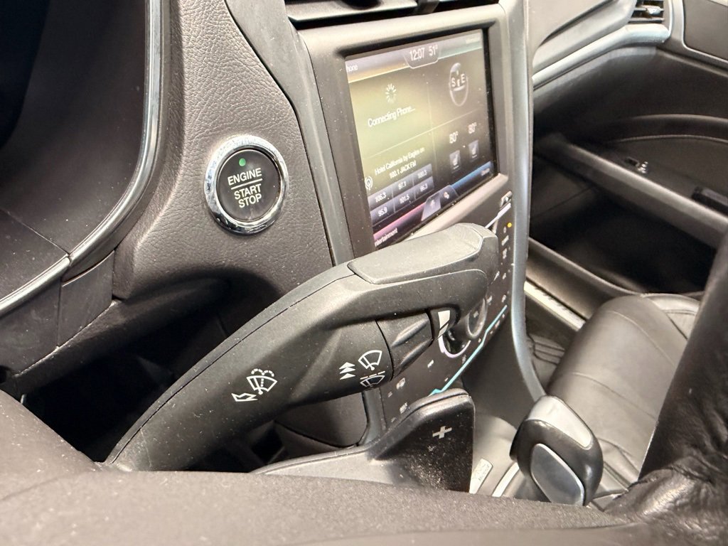 Used 2015 Ford Fusion Titanium image 29