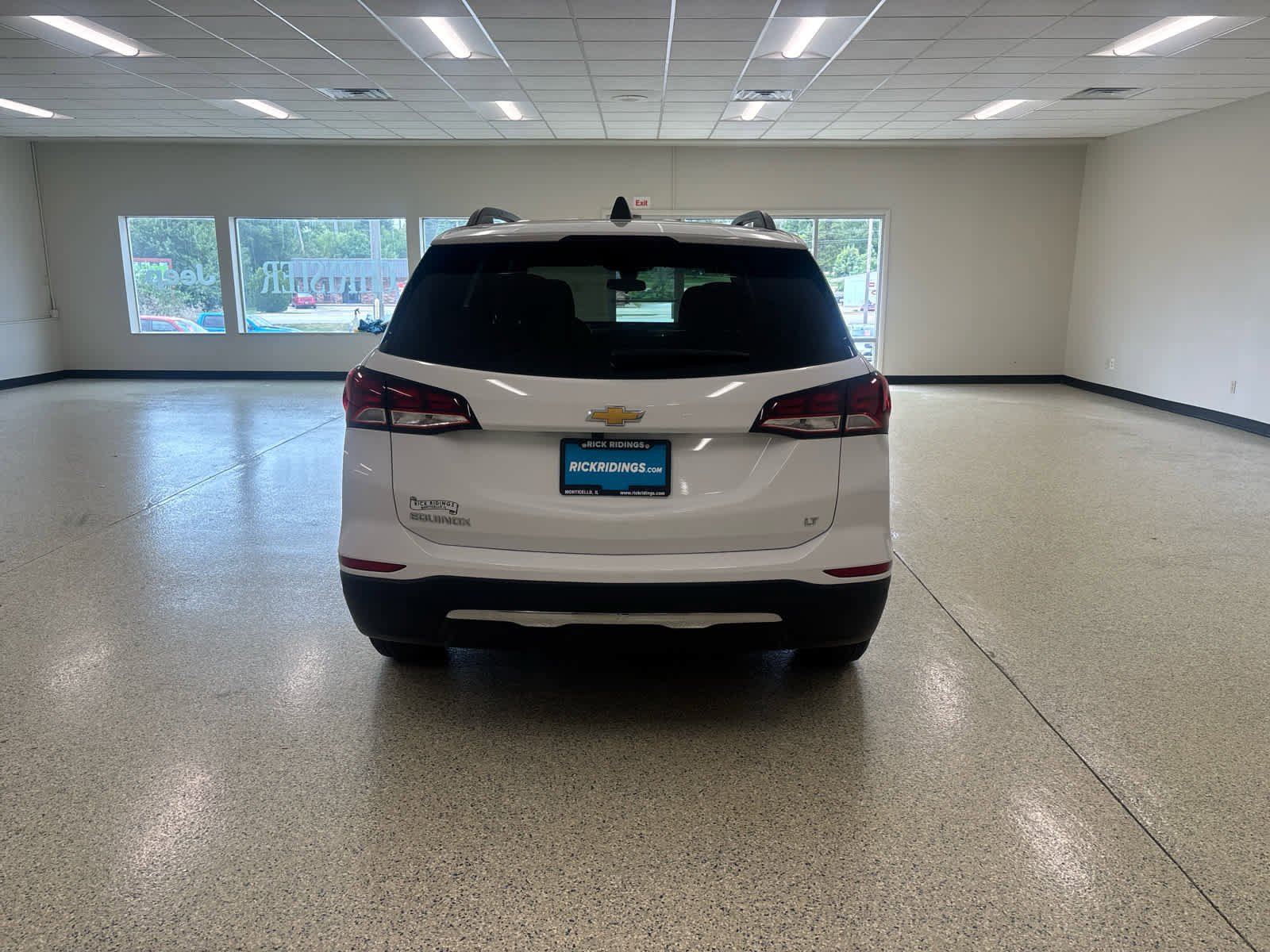 Used 2023 Chevrolet Equinox LT image 9