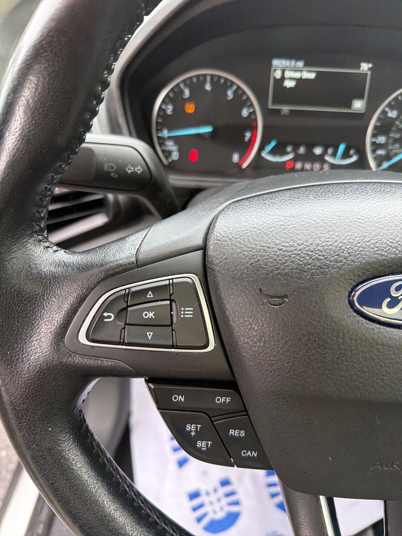 Used 2018 Ford EcoSport SE FWD image 19
