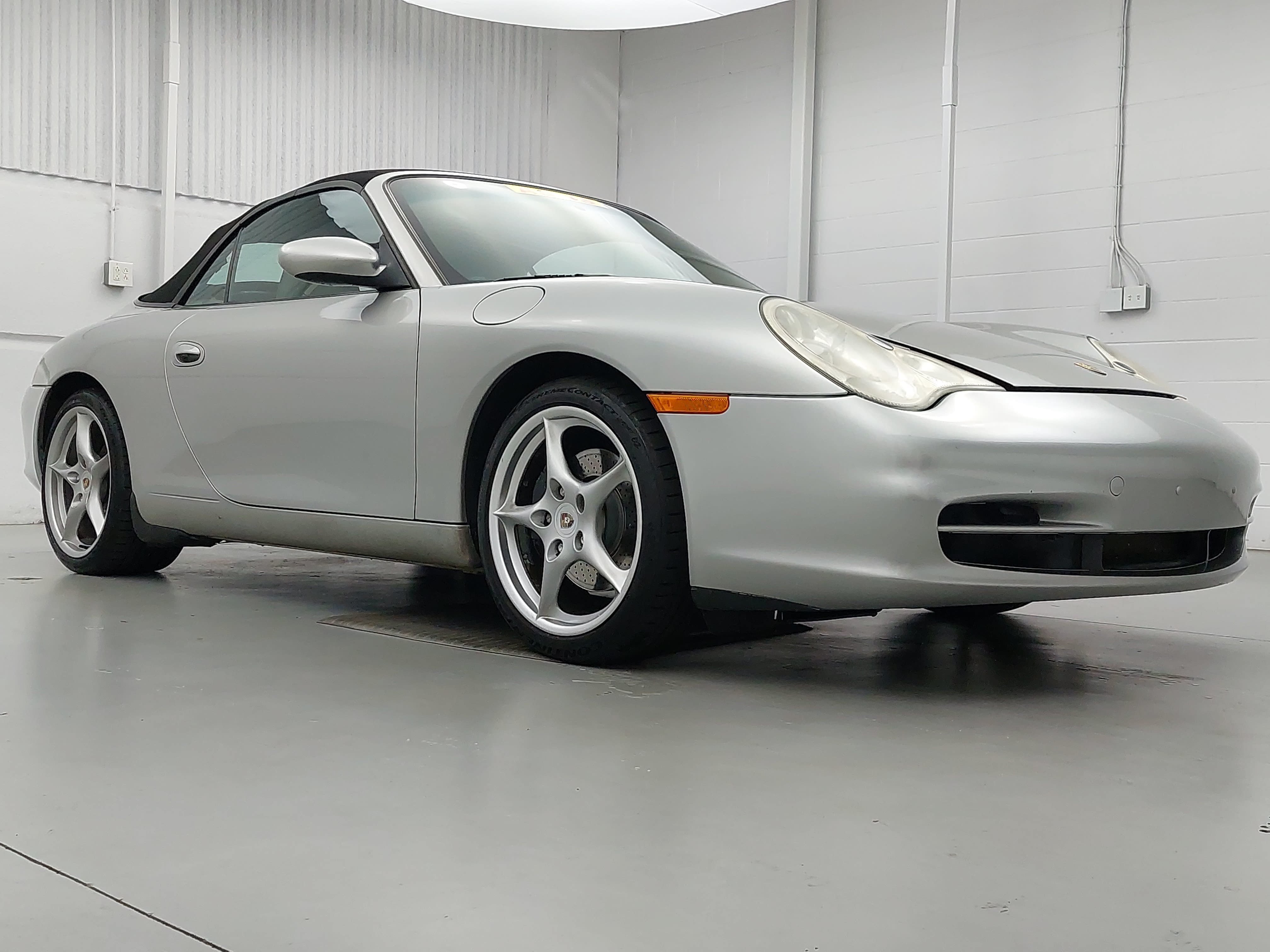 Used 2003 Porsche 911 Carrera RWD image 9