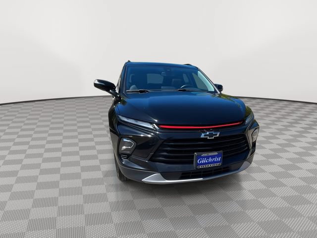 Used 2023 Chevrolet Blazer LT AWD/4WD image 2