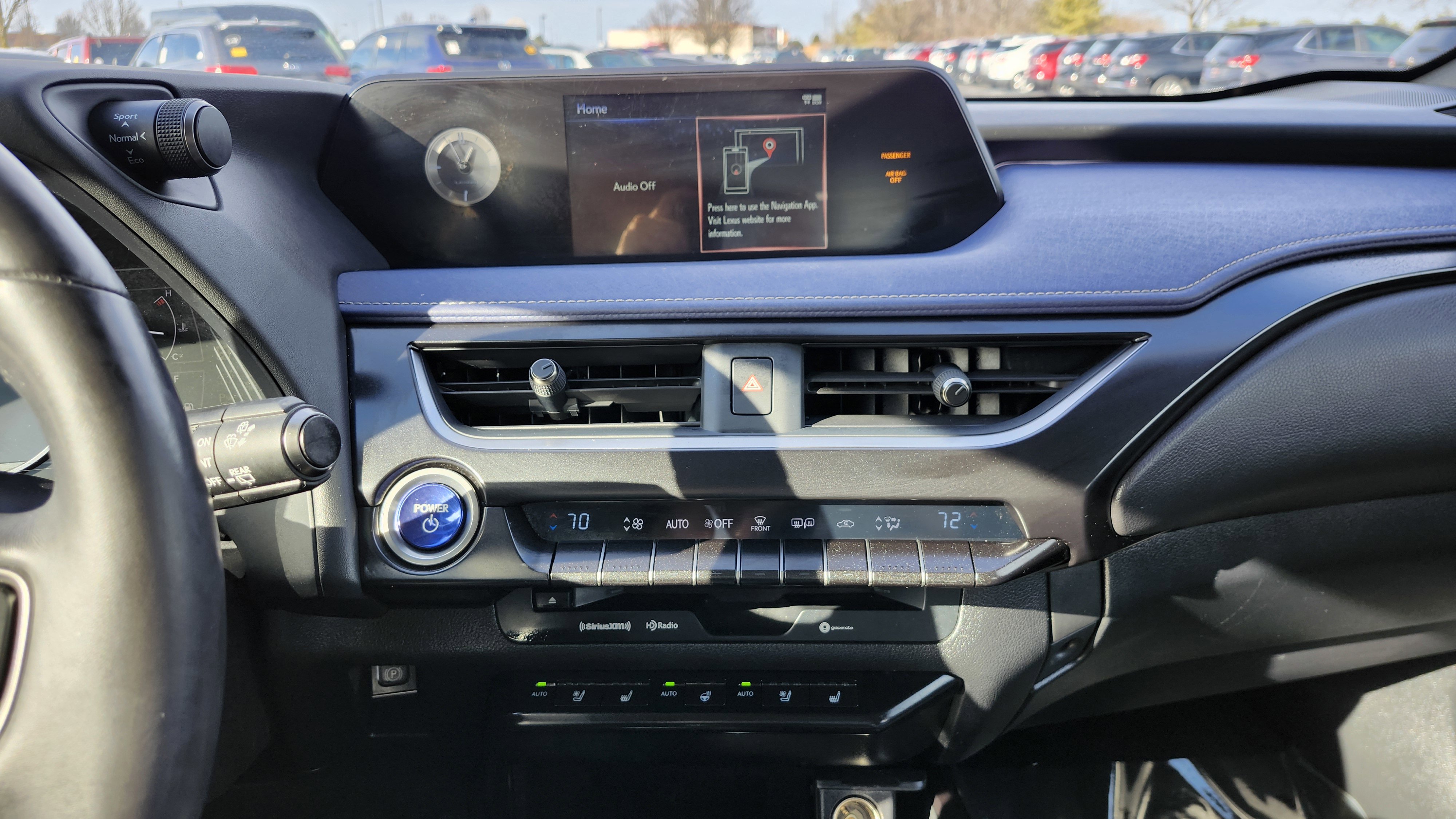 Used 2022 Lexus UX 250h w/ Premium Package image 32