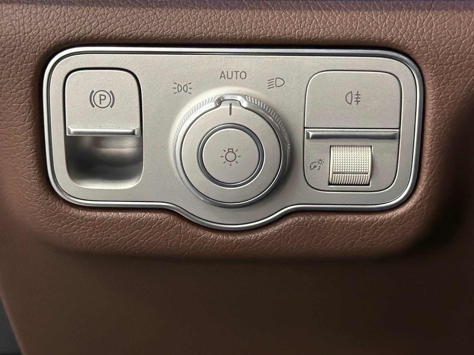 Used 2026 Mercedes-Benz GLS 450 4MATIC image 31