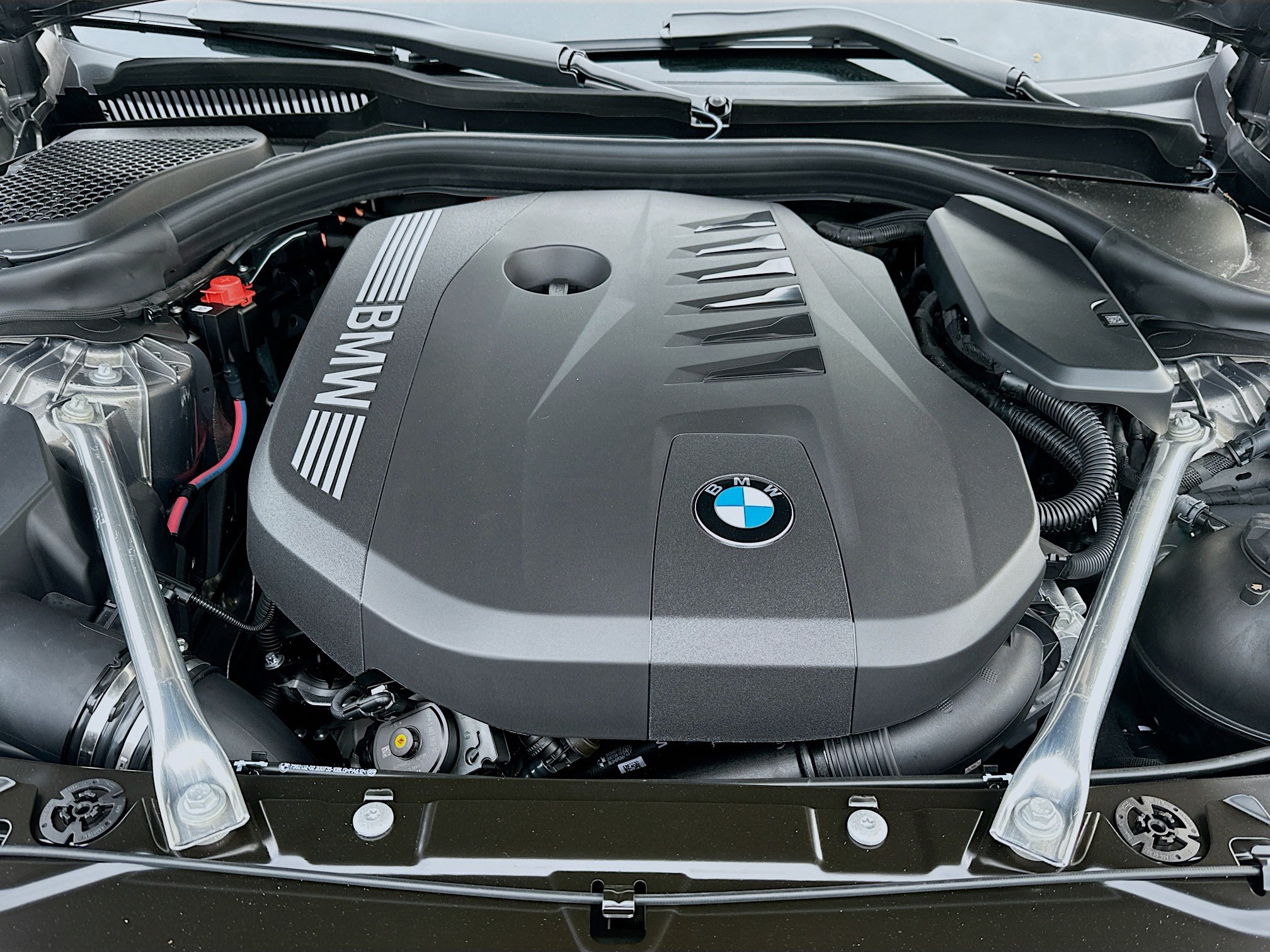 New 2026 BMW 550e xDrive w/ Executive Package AWD/4WD image 24