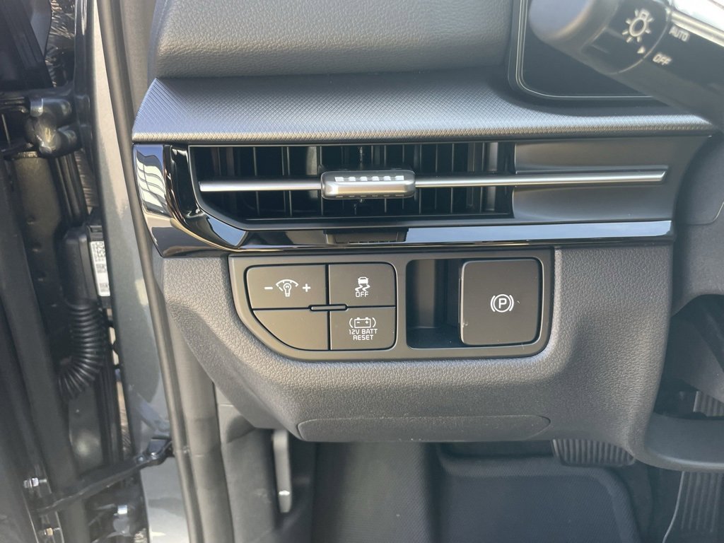 New 2026 Kia Sportage LX image 10