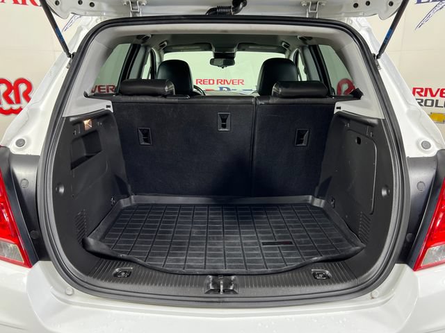 Used 2018 Chevrolet Trax LT w/ LT Convenience Package FWD image 23